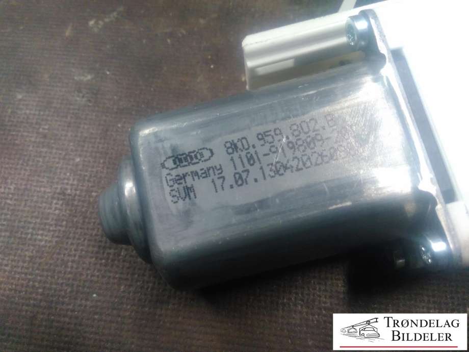 Ruteheis, kun motor, høyre foran til Audi A6, Allroad 2012-2014 (Type III, Fase 1) (C7) (C7) (8K0 959 802 B|1101-919809-201|)