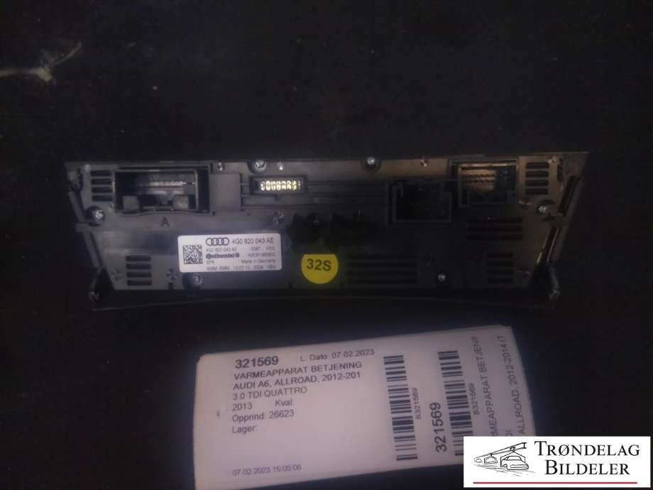 Varmeapparat betjening til Audi A6, Allroad 2012-2014 (Type III, Fase 1) (C7) (C7) (CONTINENTAL|4G0 820 043 AE|A2C81395600|)