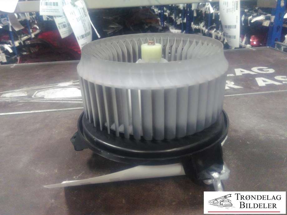 Varmeapparat motor til Toyota Corolla 2007-2013  (272700-8083|)