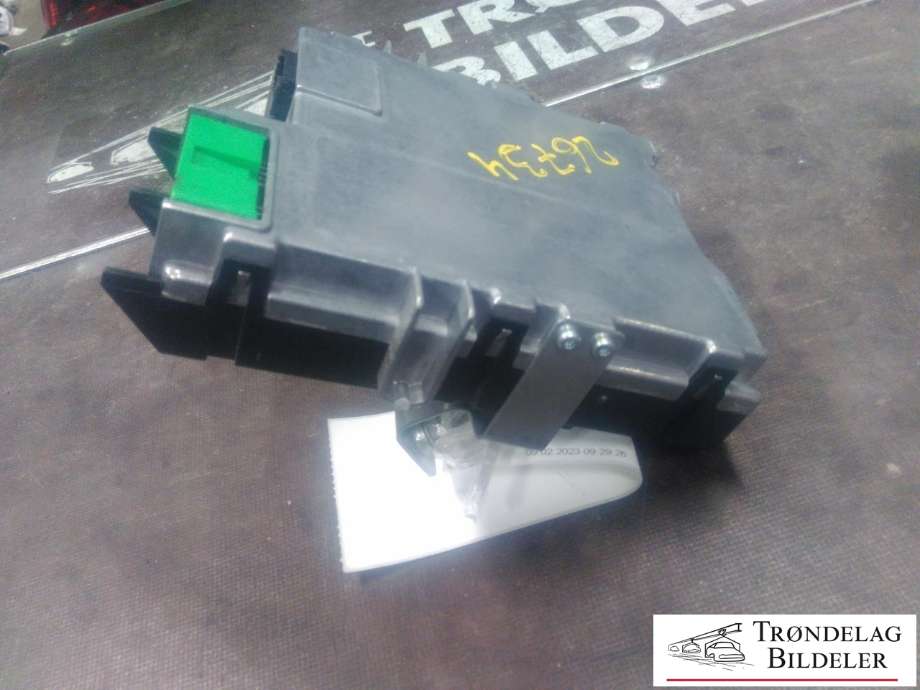 Dashbord telefon til Volvo XC90 2002-2006 (Type I, Fase 1)  (VOLVO|30732405|)