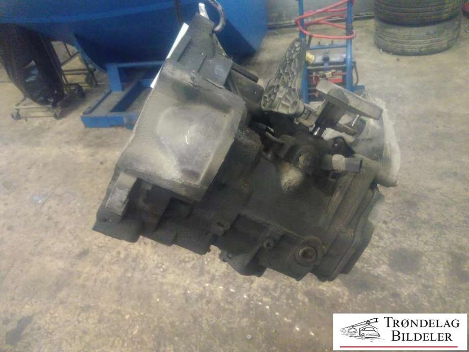 Girkasse manuell til VW Passat 2005-2010 (B6) (B6) (0A4 300 045 N|0A4 300 045 NX|)