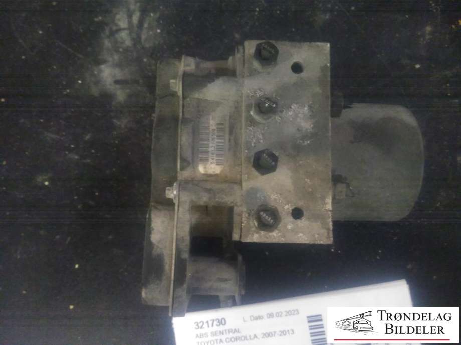 ABS sentral til Toyota Corolla 2007-2013  (0 265 950 512|)