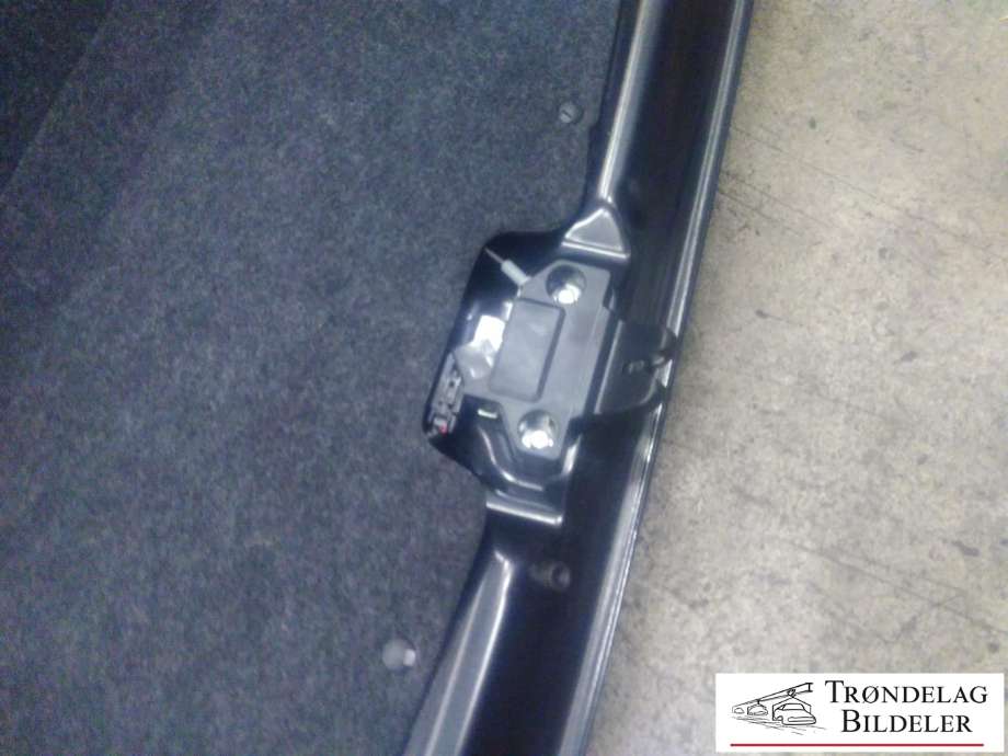 Bakluke sedan til Toyota Corolla 2007-2013  (64401-02290|)