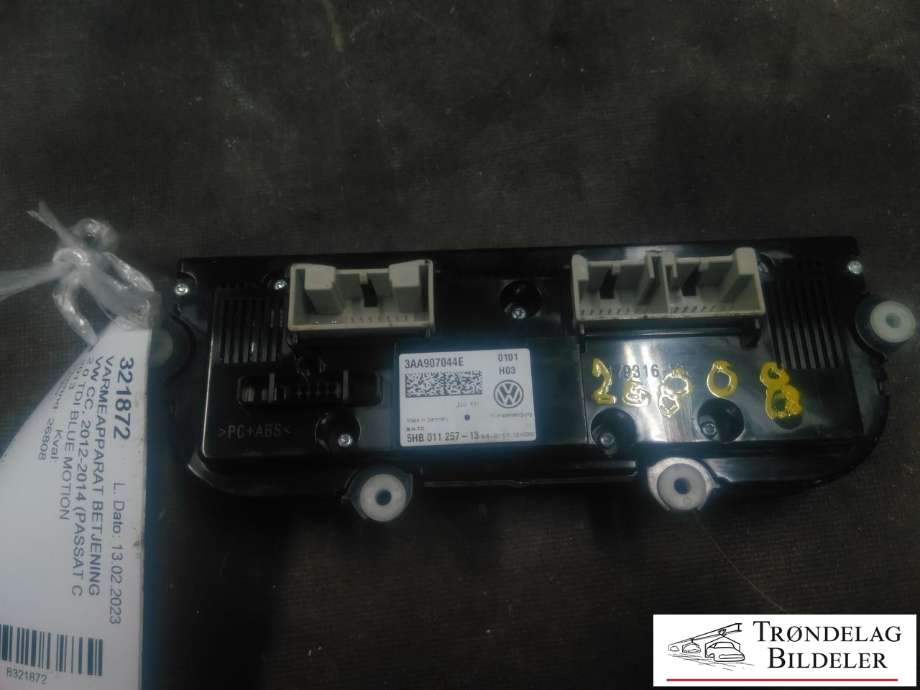 Varmeapparat betjening til VW CC 2012-2014 (PASSAT CC) (PASSAT CC) (BHTC|3AA 907 044 E|5HB 011 257-13|)