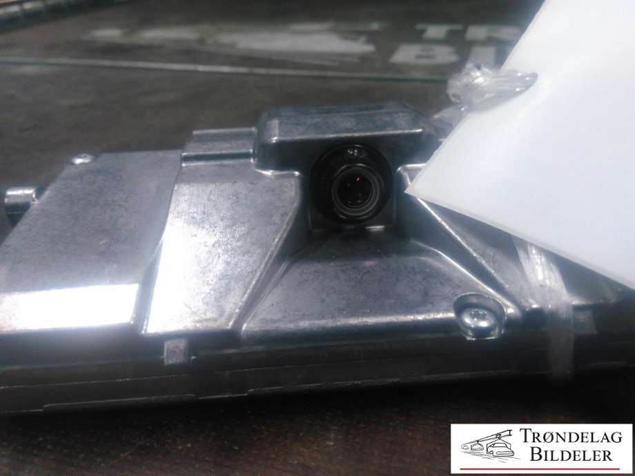 Parkeringskamera foran til VW CC 2012-2014 (PASSAT CC) (PASSAT CC) (3AA 980 654 D|5BB010695-06|250112)