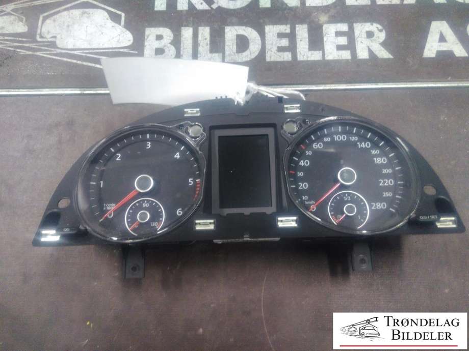 Instrumentpanel til VW CC 2012-2014 (PASSAT CC) (PASSAT CC) (3C8 920 870 L|)