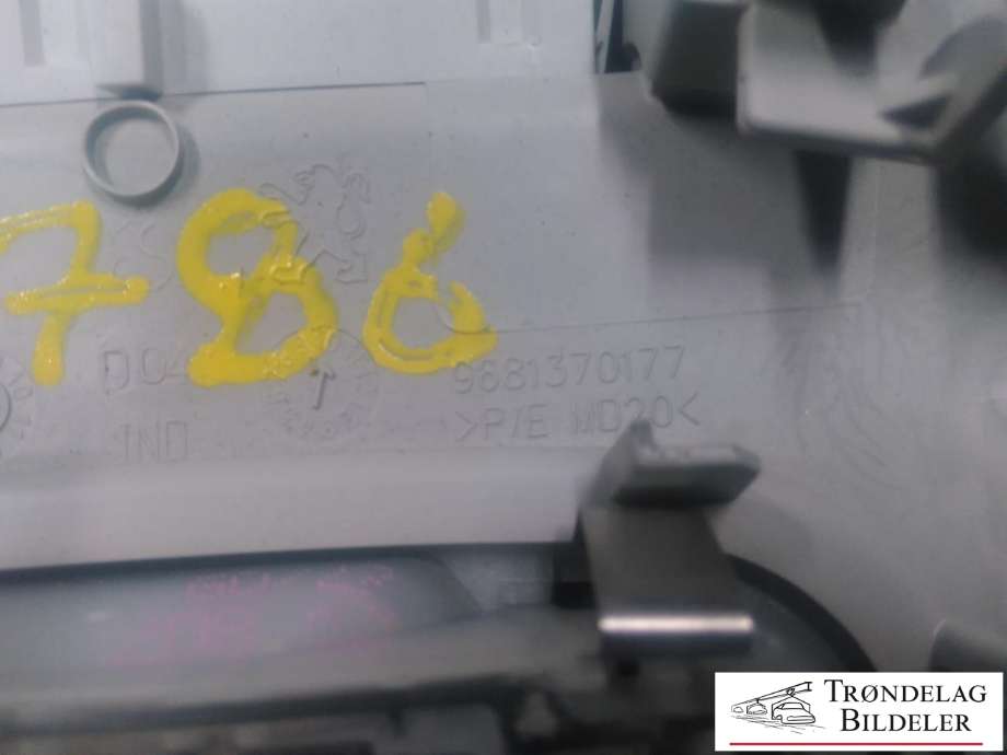 Taklyspanel til Peugeot 3008 2009-2016 (Type I)  (9681370177|)