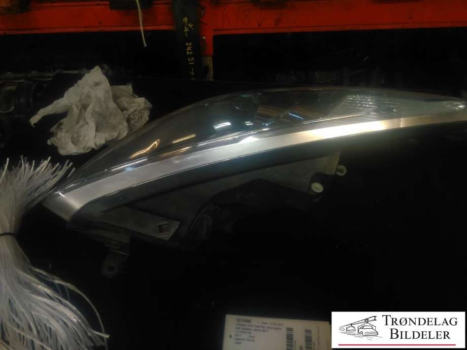 Frontlykt høyre halogen til Kia Venga 2010-2017  (AL|0 301 257 202 00|1P921-02000|92102-1P000)
