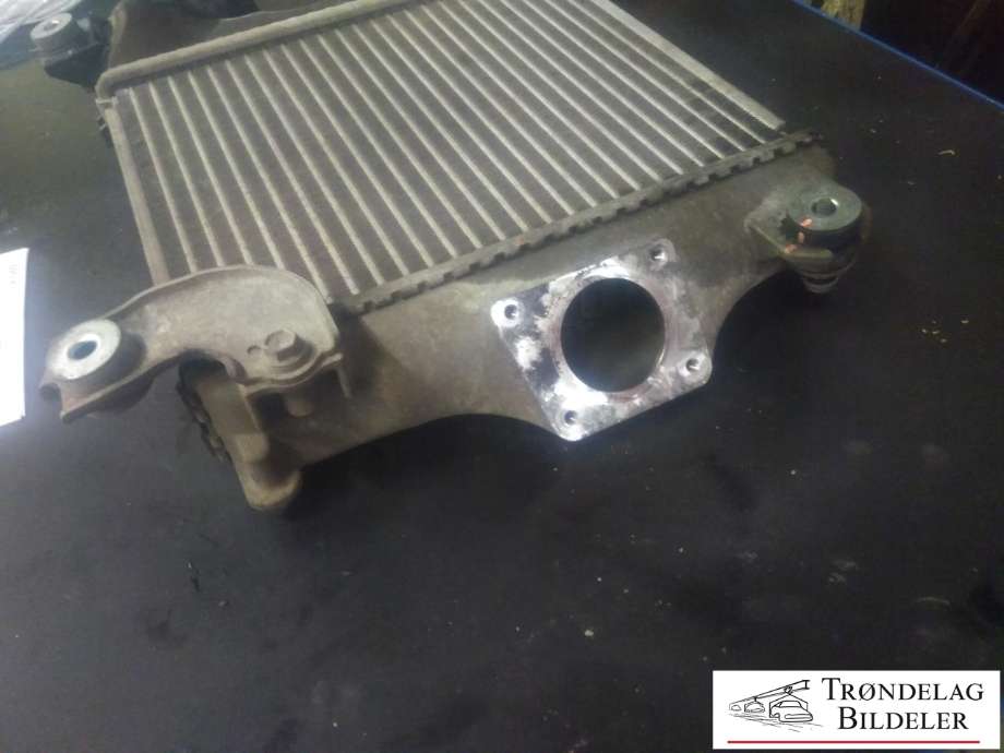 Intercooler til Toyota Hilux 2012-2016  (TOYOTA|1270001070|)