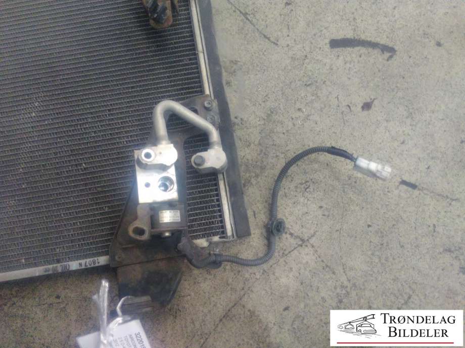 Aircondition radiator til Toyota Hilux 2012-2016 (88460-0K050|)
