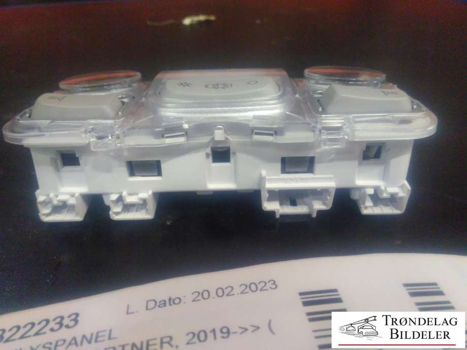 Taklyspanel til Peugeot Partner 2019-->> (Type III)  (96 887 290|)