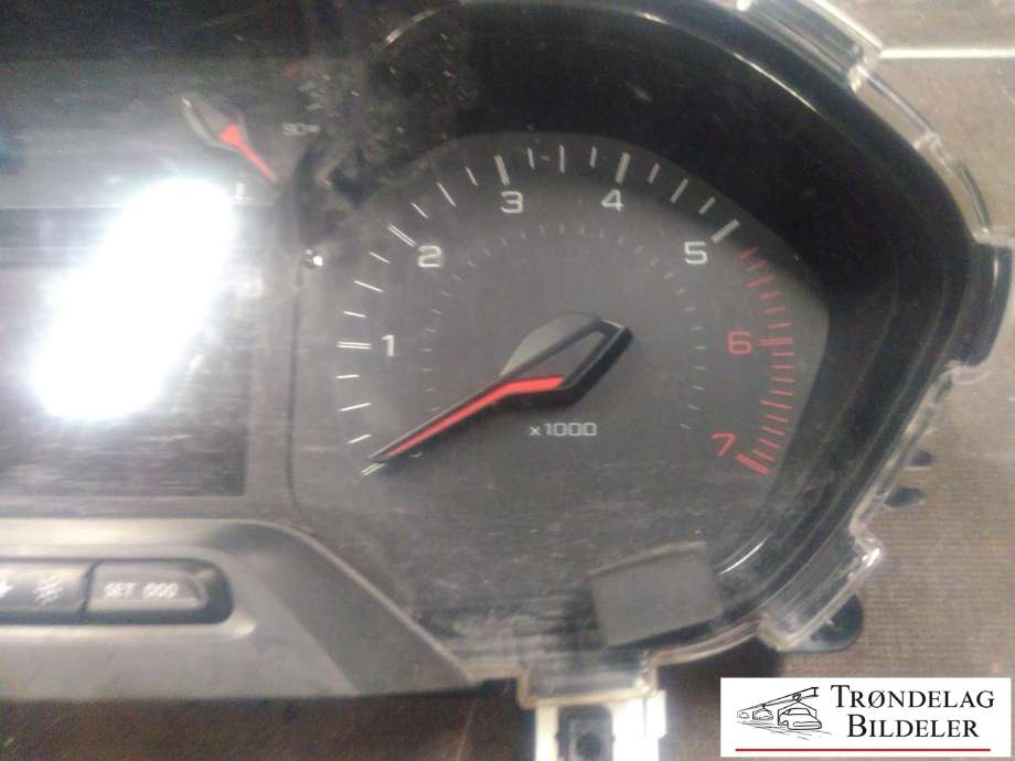 Instrumentpanel til Peugeot Partner 2019-->> (Type III)  (98 311 016 80 00|)