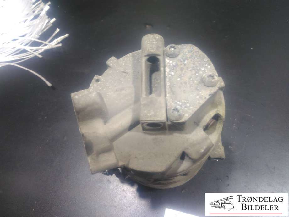Aircondition kompressor til Nissan NV300 2016-->>  (RENAULT|6000618722|890947|4407439|4421833|4431984|4449478|8200848916|92600-1DA0R|93161911|93198641|93867705|95507849|70817186|70817187|6000620136|92600-00Q0B|92600-00Q0C|926000373R|926001732R|93459134|93459133|95523970|95523972|89313|813265|51-0634|ACP610000S)