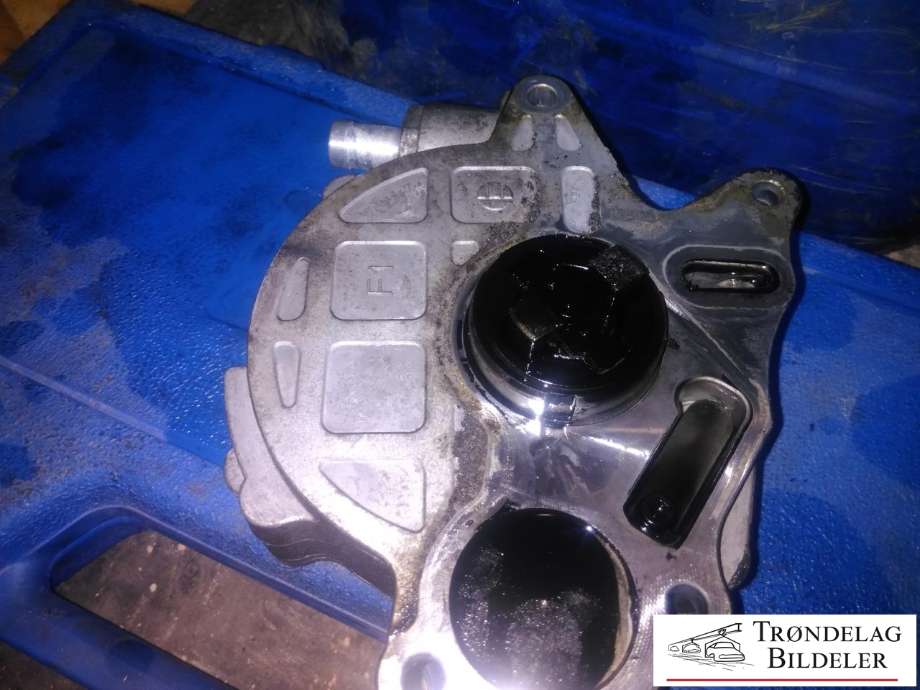 Vakuumpumpe til VW Transporter / Caravelle 2009-2015 (Fase 2) (T5) (T5) (BOSCH|03L145100|)