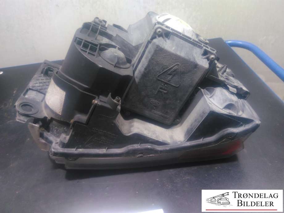 Frontlykt høyre xenon til Land Rover Discovery 2005-2009 (Type III)  (LAND ROVER|XBC500082|5H2213W029RA|)