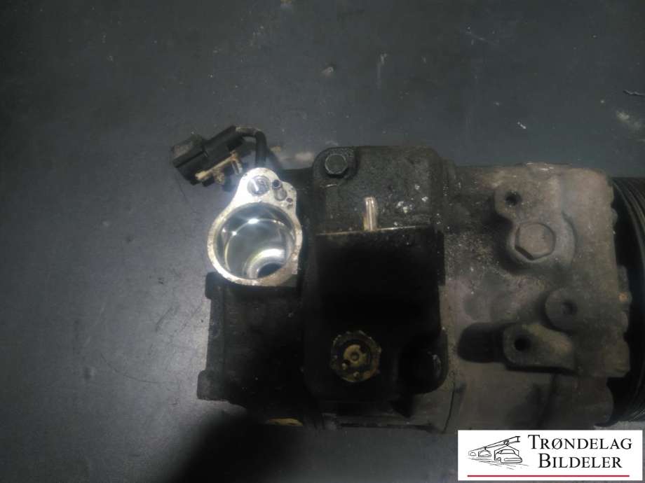 Aircondition kompressor til Land Rover Discovery 2005-2009 (Type III)  (DENSO|JPB000183|JPB000182|LR012795|LR014064|LR019132|4471808380|4471808381|4471808382|4471808383|4471907230|8H2219D623CA)