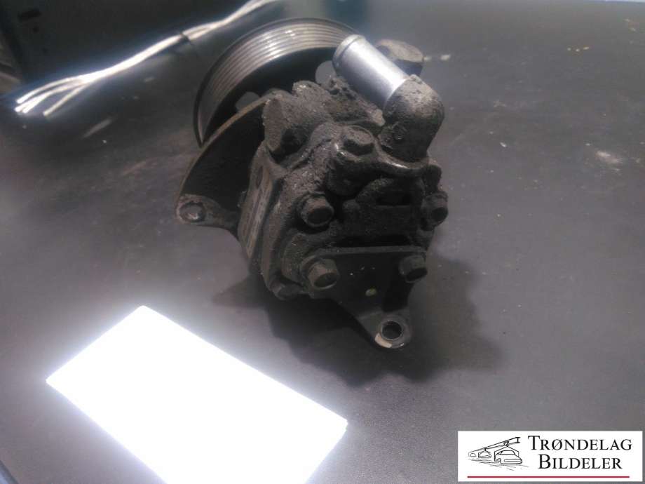 Servo pumpe mekanisk til Land Rover Discovery 2005-2009 (Type III) (QVB500660|7H22-3A696-AB|)