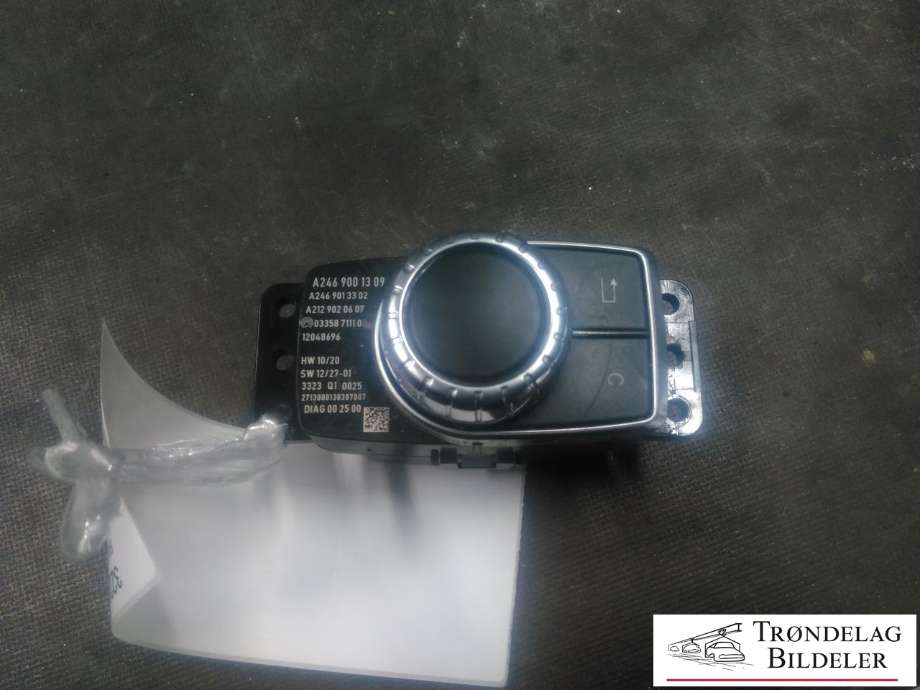 Bilstereo navigasjon betjeningspanel til Mercedes A-Klasse, 2012-2018 (W176) (W176) (A 246 900 13 09)