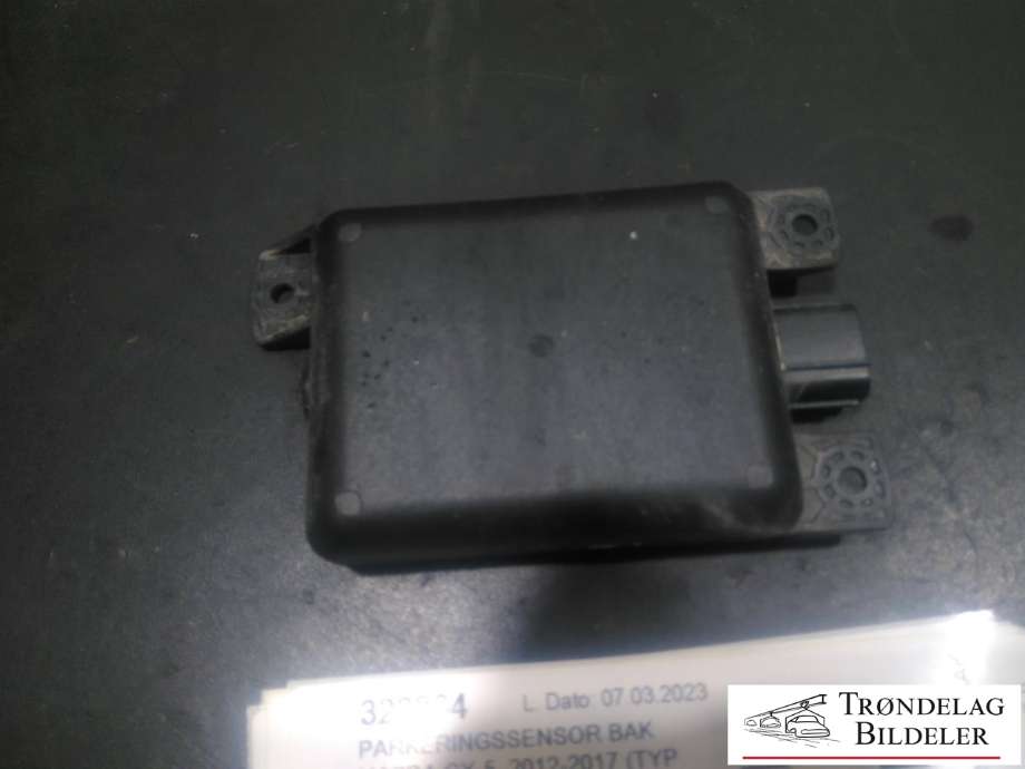 Parkeringssensor bak til Mazda CX-5 2012-2017 (Type I)  (HELLA|KA1F-67Y89C|6PZ 012.167-19|)