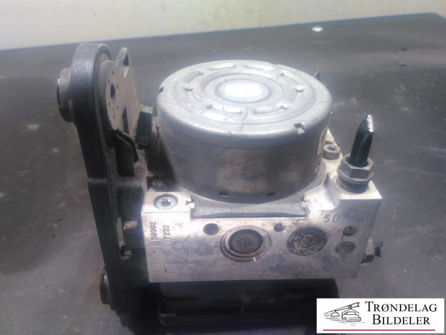ABS sentral til VW Golf VII 2012-2017 (Fase 1)  (5Q0614517AL|5Q0907379AK|)