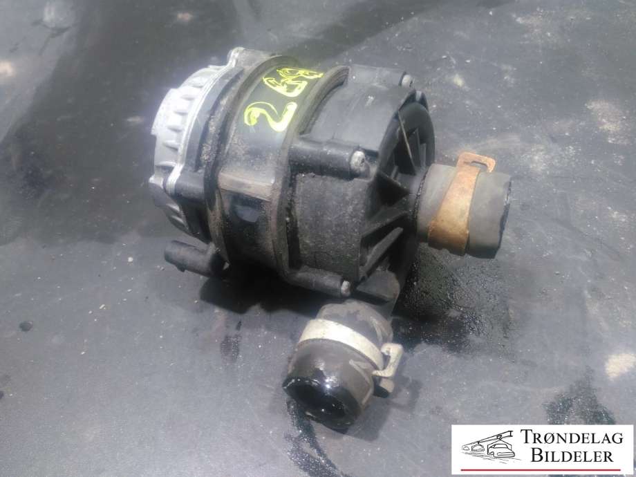 Vannpumpe elektrisk til VW Golf VII 2012-2017 (Fase 1)  (BOSCH|03L965561A|04L 965 567|9A7 965 567 00)