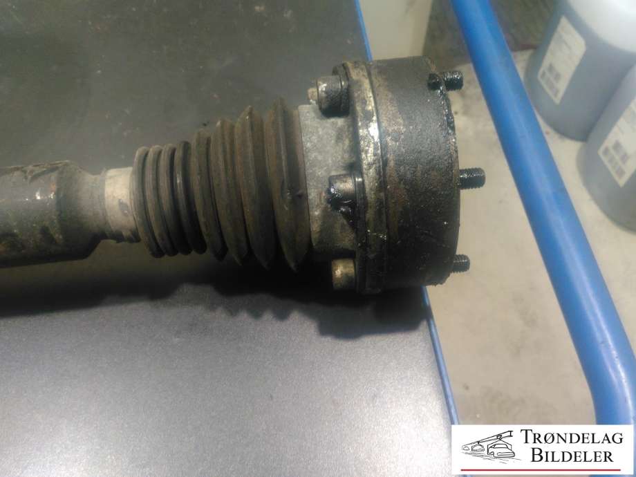 Drivaksel høyre foran, diesel/manuell til VW Passat 2005-2010 (B6) (B6) (1K0407272DN|)