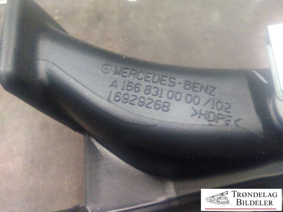 Dashbord diverse til Mercedes GL 2012-2016 (Fase 1) (X166) (X166) (A 166 831 00 00|)