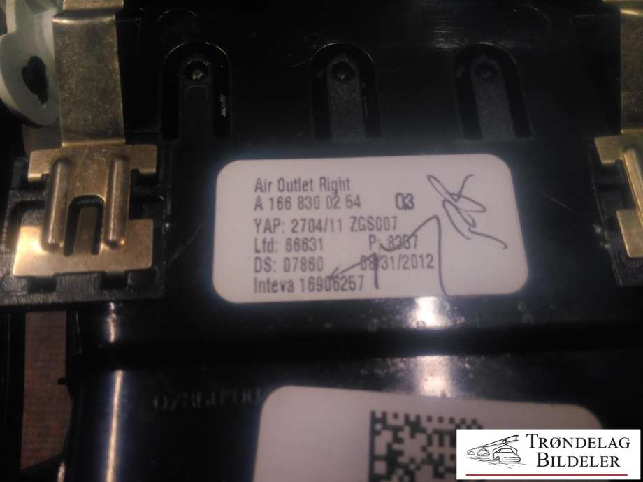 Dashbord friskluftdyse til Mercedes GL 2012-2016 (Fase 1) (X166) (X166) (A166 830 02 54|)