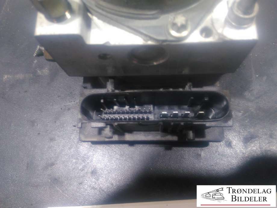 ABS sentral til Subaru Forester 2002-2005 (Type II, Fase 1)  (0265231520|)