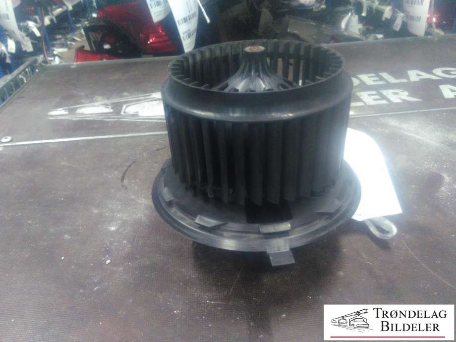 Varmeapparat motor bak til VW Transporter / Caravelle 2009-2015 (Fase 2) (T5) (T5) (52 496 500|)