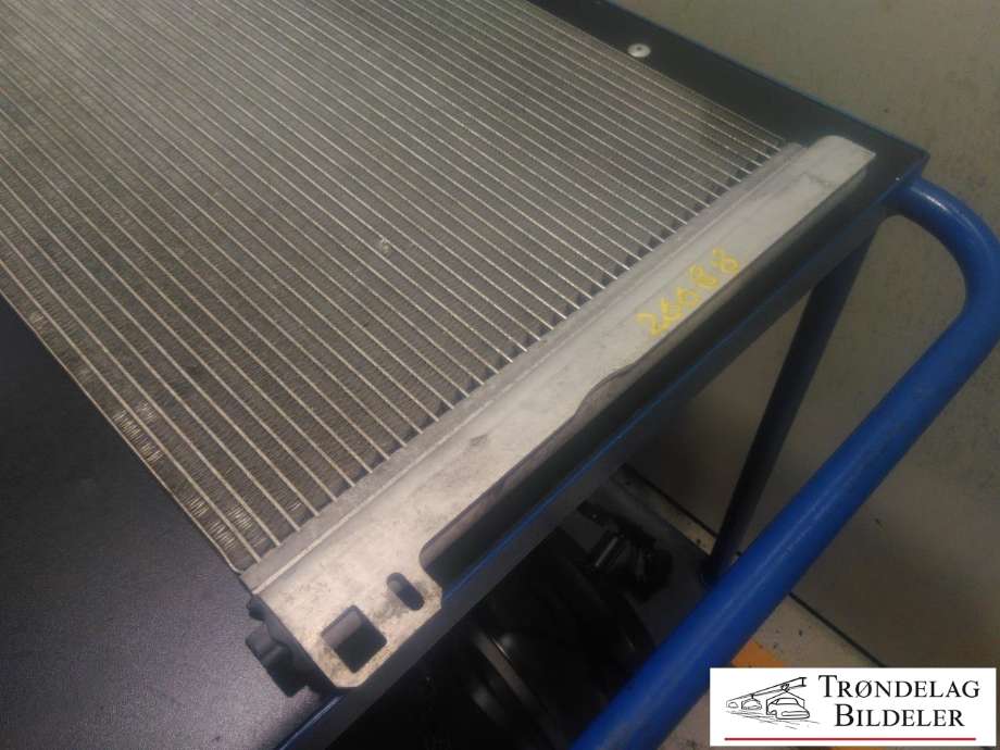 Aircondition radiator til VW Transporter / Caravelle 2003-2009 (Fase 1) (T5) (T5) (BEHR|7H0 820 411 E|)