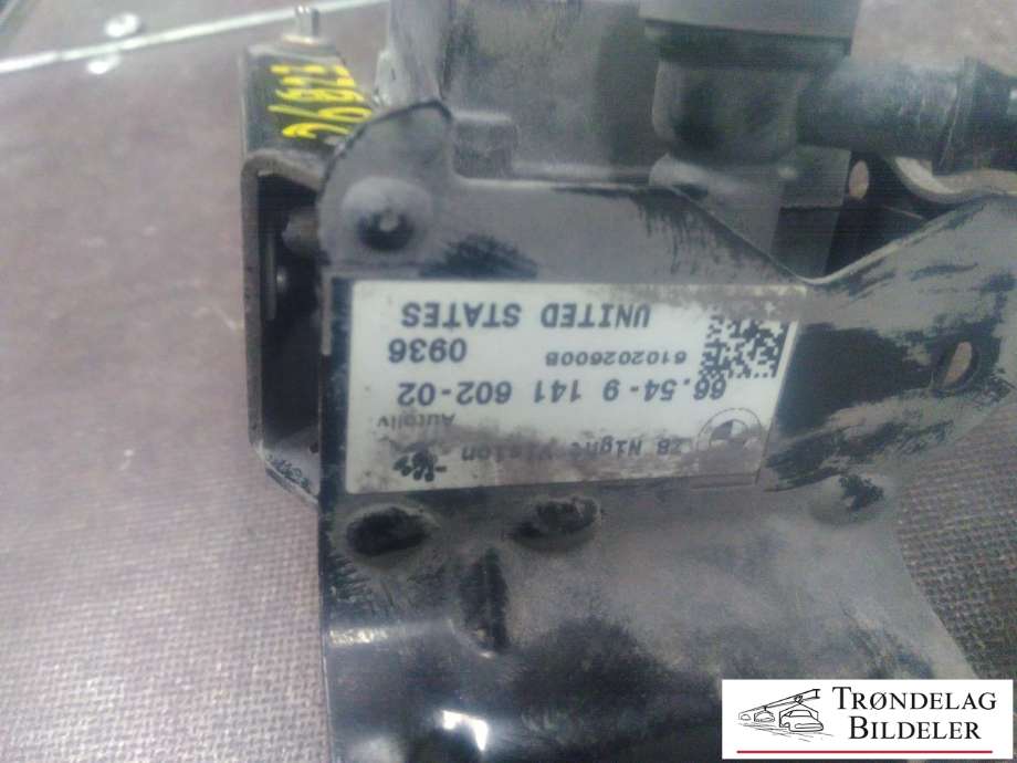 Parkeringskamera foran til BMW 5-Serie 2003-2010 (E60/E61) (E60/E61) (66.54-141606-01|3711D61E|)