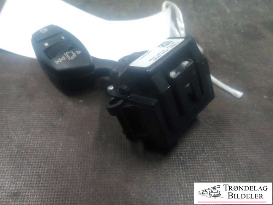 Bryter visker til BMW 5-Serie 2003-2010 (E60/E61) (E60/E61) (BMW|61 31 6 924 106|)