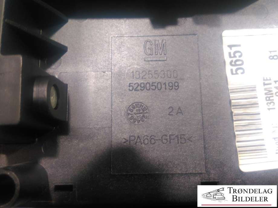 Sikringsboks til Opel Insignia A 2014-2017 (GM|13255300|529050199|)
