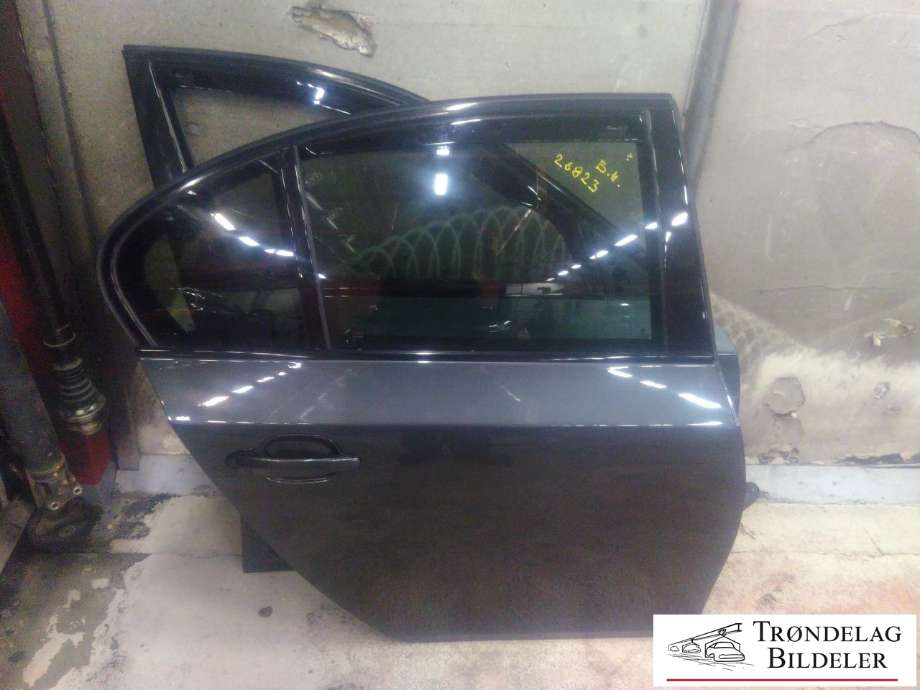 Dør høyre bak til BMW 5-Serie 2003-2010 (E60/E61) (E60/E61) (41 00 9 631 832|)