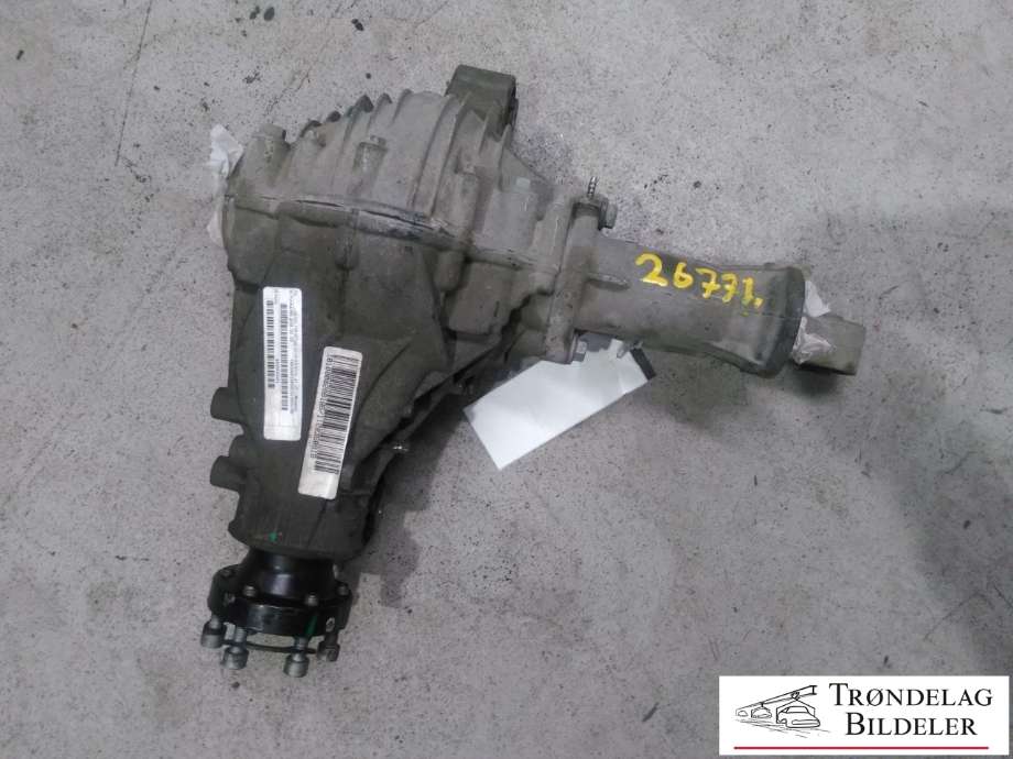 Kardang klokke foran til Mercedes GL, 2012-2016 (Fase 1) (X166) (X166) (A1663300200)