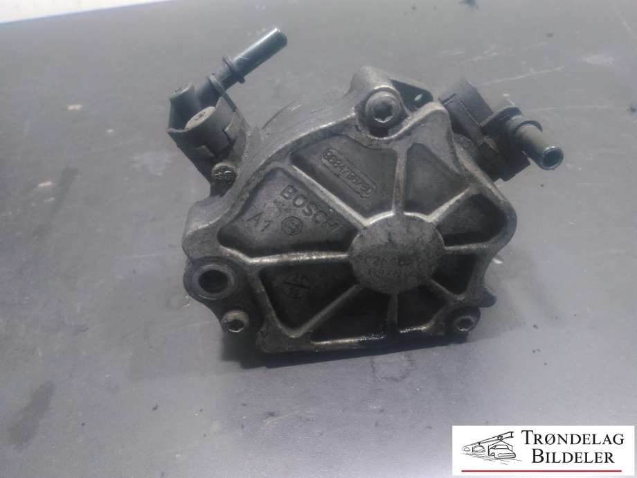 Vakuumpumpe til Volvo V70 2007-2013 (Type III, Fase 1)  (BOSCH|9684786780|)