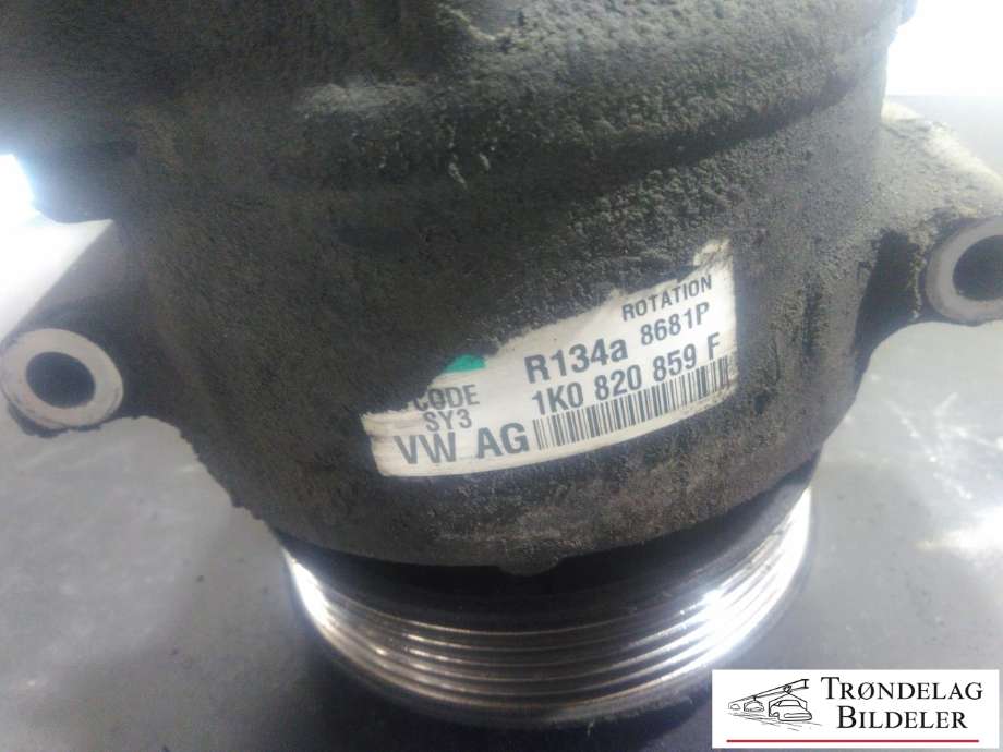 Aircondition kompressor til VW Touran 2007-2010 (Type I, Fase 2) (VW AG|5Q0820803F|5Q0820803K|890632|5Q0820803D|5Q0820803J|5Q0820803G|1K0820803A|1K0820803B|1K0 820 859 F|1K0 820 859 S|1K0820803L|1K0820803M|5Q0820803M|1K0820803G|1K0820803J|1K0820803K|1K0820803N|1K0820803P|1K0820803Q|1K0820803S|5K0820803|5K0820803A|5K0820803B|5K0820803C|5K0820803D|5K0820803E|5K0820803F|5K0820803G|5K0820803H|5K0820803J|5K0820803K|5N0820803|890633|5N0820803C|1K0 820 808 B|5N0820803H)