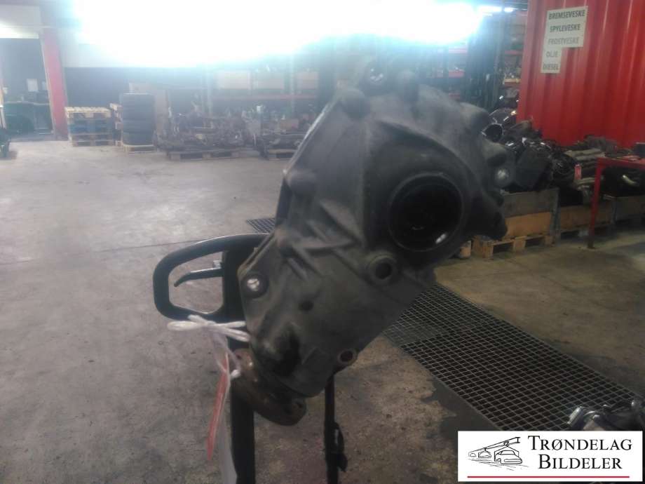 Kardang klokke foran til BMW 3-Serie 2012-2018 (F30/F31/F34) (F30/F31/F34) 