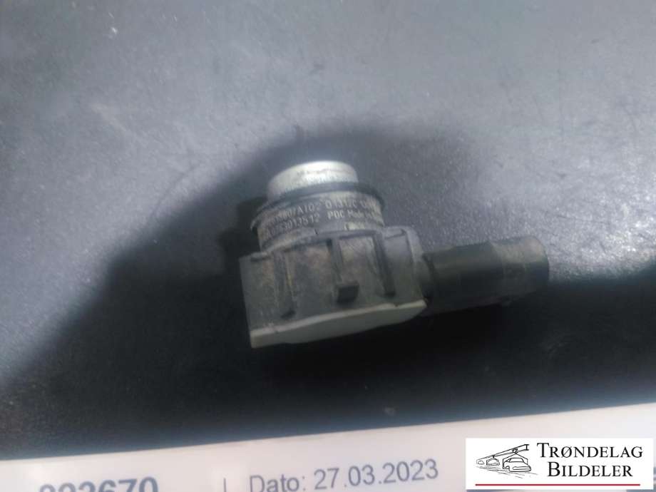 Parkeringssensor foran til BMW 3-Serie 2012-2018 (F30/F31/F34) (F30/F31/F34) (BOSCH|9261580|0263013512|)