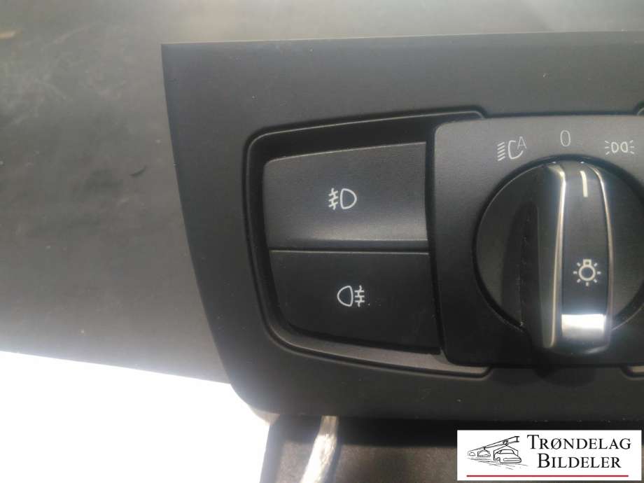 Bryter lys til BMW 3-Serie 2012-2018 (F30/F31/F34) (F30/F31/F34) (9 265 303-04|5145 9 218 531 A|)