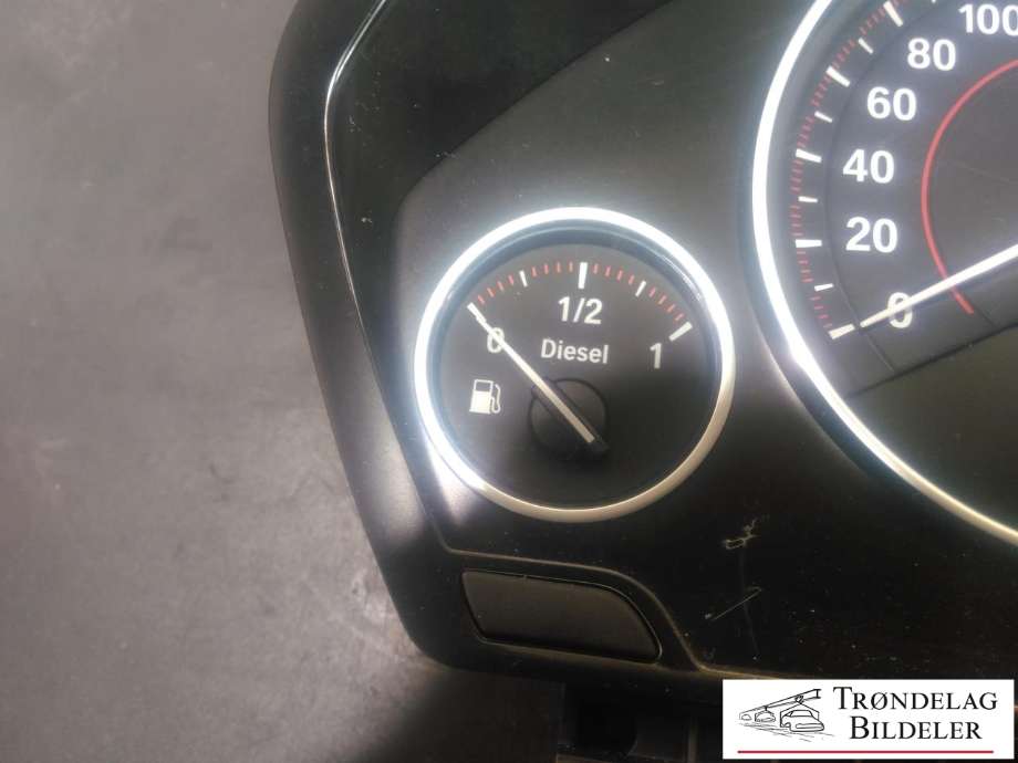 Instrumentpanel til BMW 3-Serie 2012-2018 (F30/F31/F34) (F30/F31/F34) (9 232 895|30021096|9325221-01)
