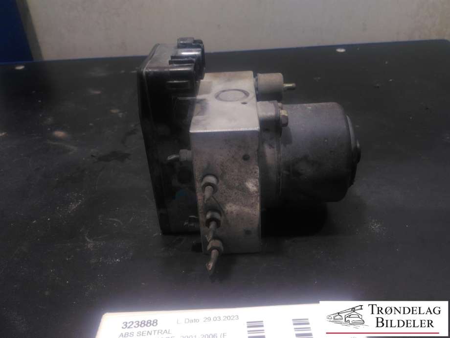 ABS sentral til Toyota Hiace 2001-2006 (Fase 2) (44050-26040|)