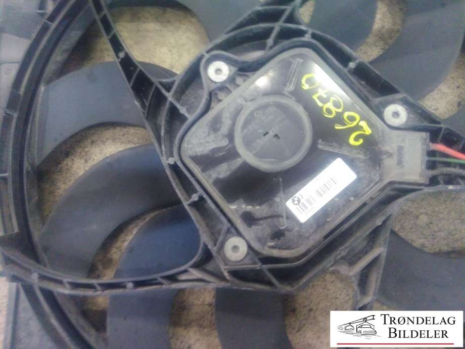 Kjølevifte elektrisk til BMW 3-Serie 2012-2018 (F30/F31/F34) (F30/F31/F34) (BMW|7608407-04|)