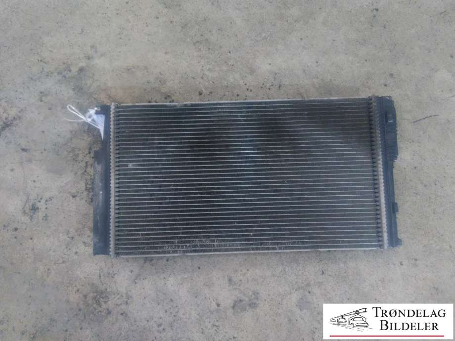 Radiator (manuell gir) til BMW 3-Serie 2012-2018 (F30/F31/F34) (F30/F31/F34) (BMW|7600511-01|)