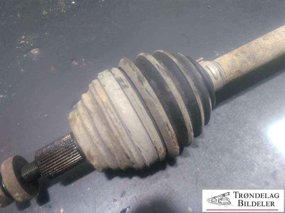 Drivaksel venstre foran, diesel/manuell til VW Touran 2003-2006 (Type I, Fase 1)  (1K0 407 271 CP|)