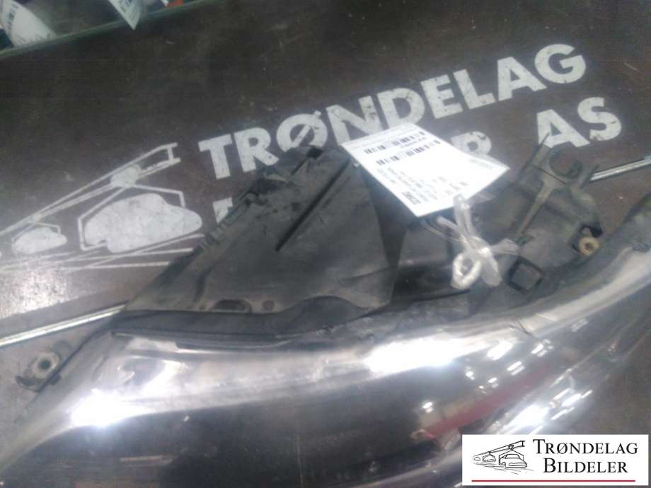 Frontlykt venstre xenon til Audi Q7 2006-2010 (Type I, Fase 1)