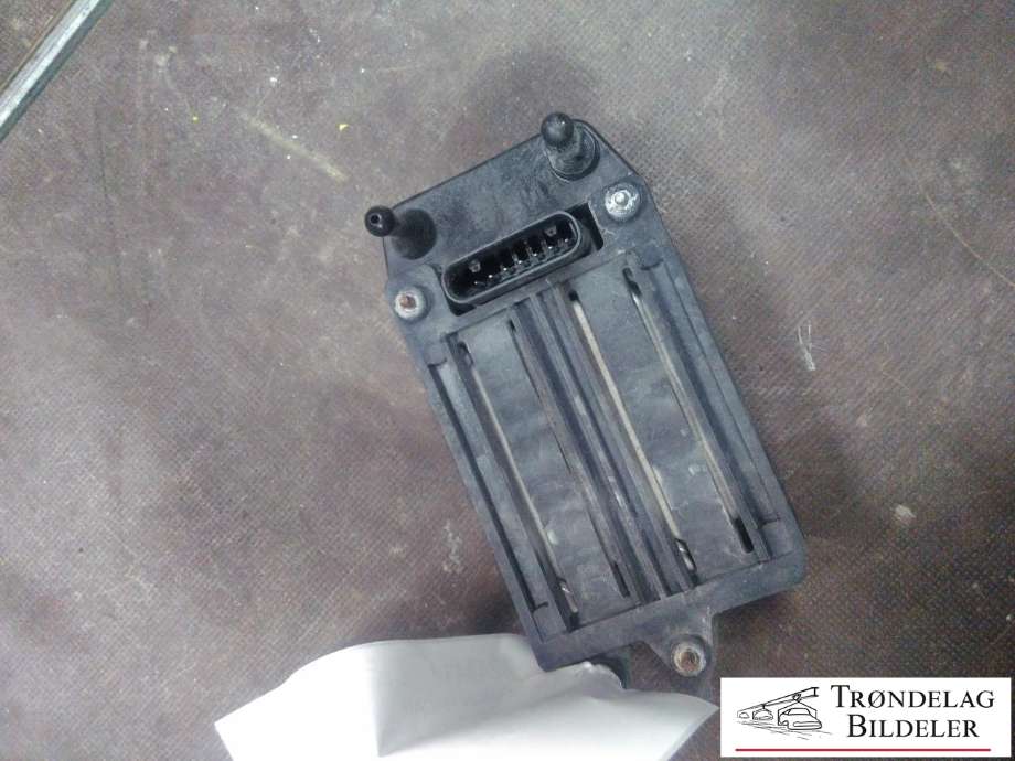 Sensor radar til Tesla Model S 2016-2021 (Fase 2)  (CONTINENTAL|110864700B|AP717271006027|)