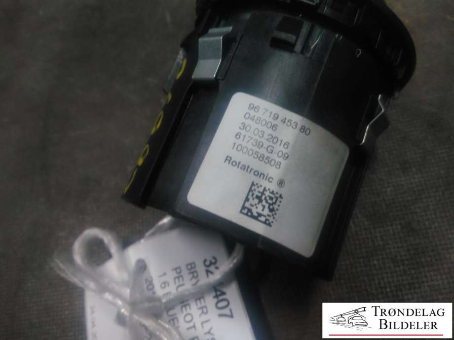 Bryter lys til Peugeot Partner 2015-2019 (Type II, Fase 2) (96 719 453 80|61739-G-09|)