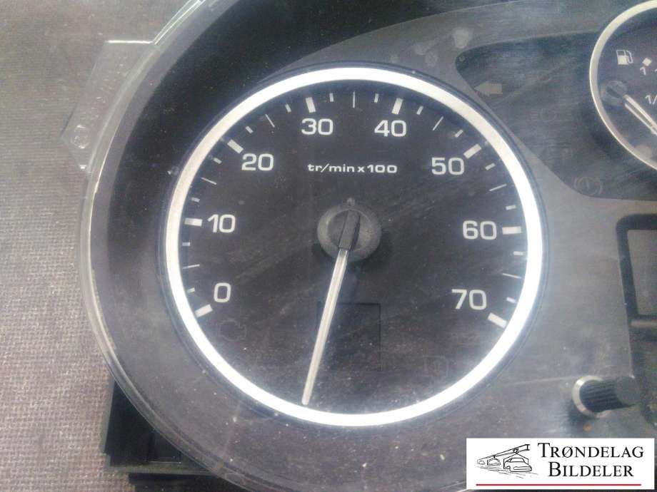 Instrumentpanel til Peugeot Partner 2015-2019 (Type II, Fase 2)  (9801641580|503001316352|)